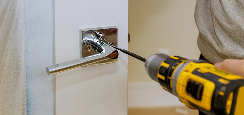 After-hours Locksmith For Lock Troubleshooting in Hawaiian Gardens, California